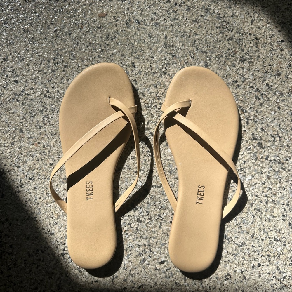 TKEES Women's Beige Sandals
